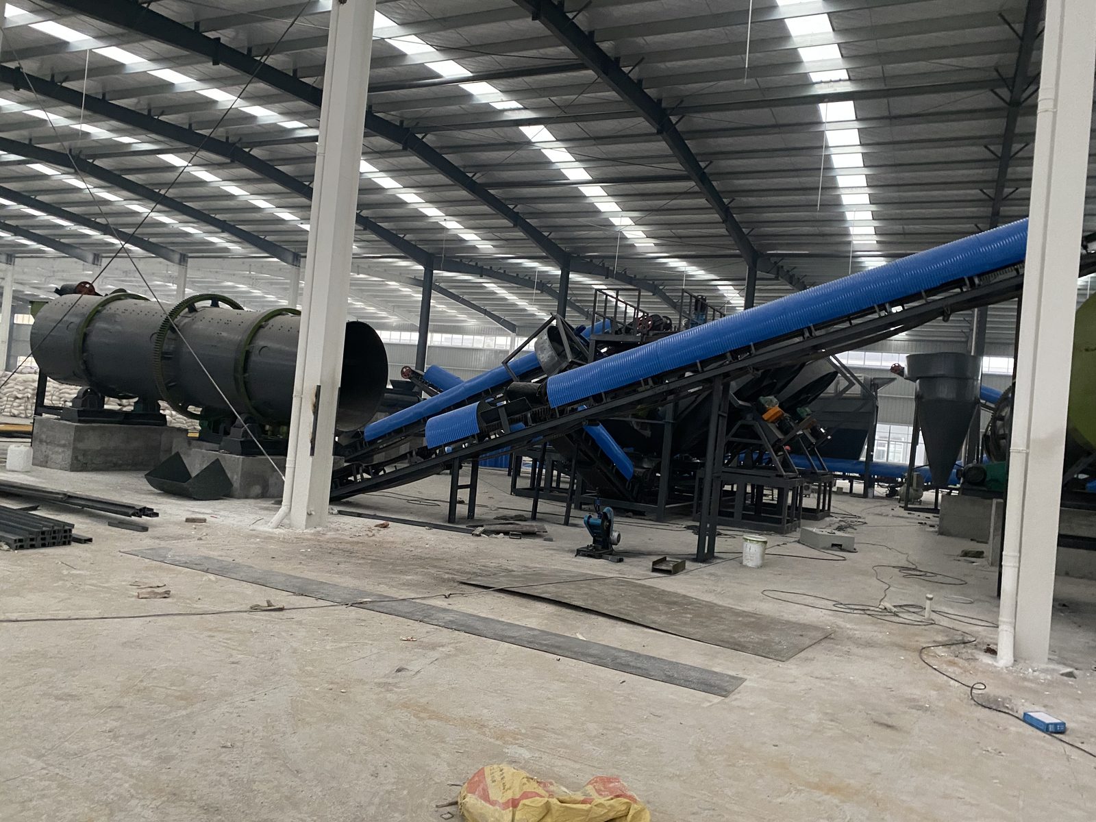 Granule size distribution and strength testing