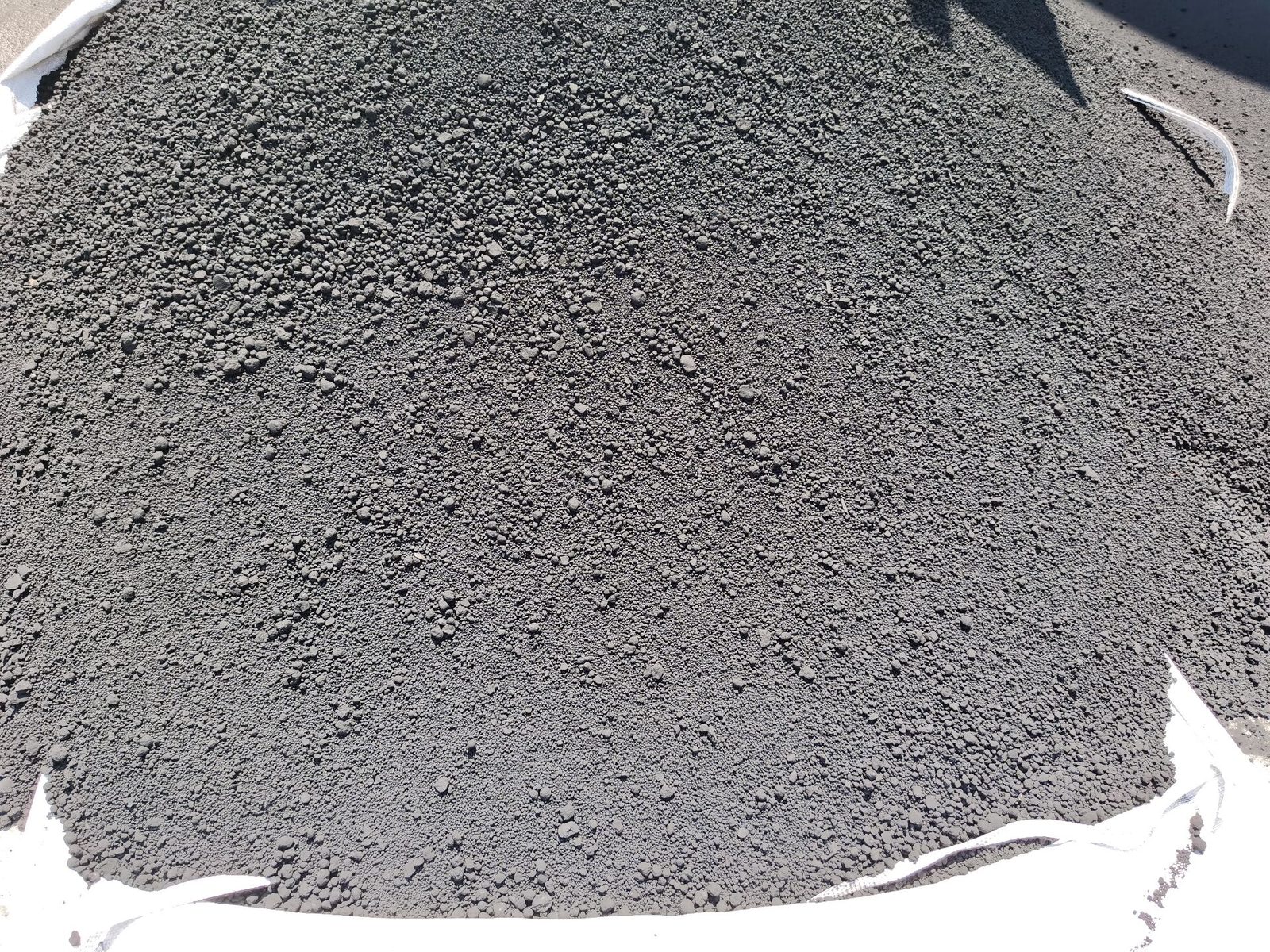 Moisture and carbon-nitrogen balance calculation for composting